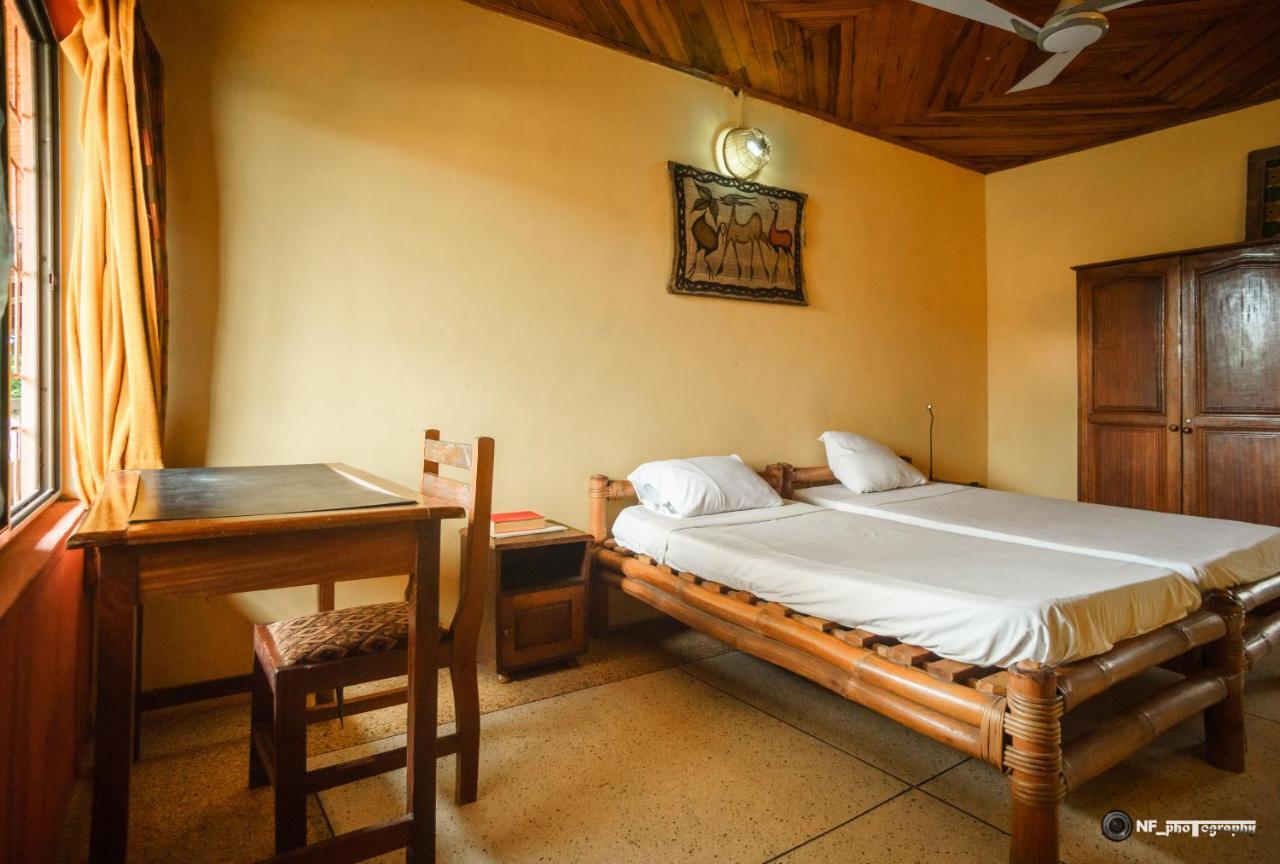 Busua Inn Luaran gambar